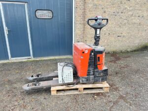 BT LPE200/6 PALLETWAGEN