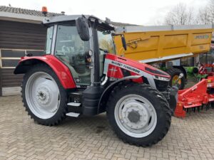 Massey Ferguson 5S.125 Dyna-6 Exclusive