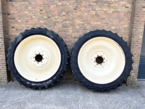 TAURUS 340/85R48