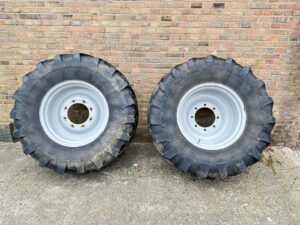 MICHELIN 16.9R24